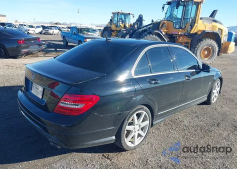2012 Mercedes-Benz C 350 Sport из США, поврежденный, VIN WDDGF5HB1CR199226